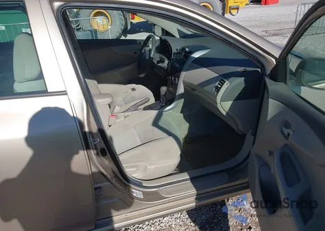 2009 Toyota Corolla из США, поврежденный, VIN 1NXBU40E99Z012794